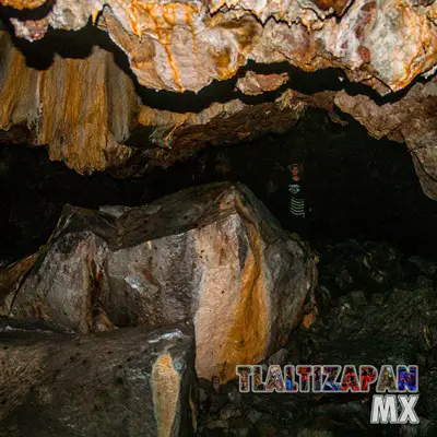 Cueva de la colonia San Miguel 30 - 2012